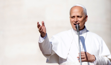 Pope Leo invites faithful to pray the Rosary every day of October for peace