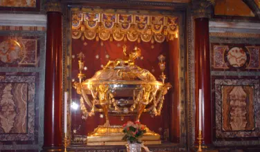 Wood of Christ’s manger rests at St. Mary Major, ‘Bethlehem of the West,’ in Rome